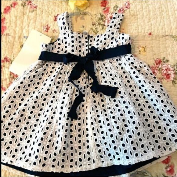 Rare Editions Dress White Eyelet Lace Navy Lining Daisy Detail Size 18 Months - Picture 6 of 8